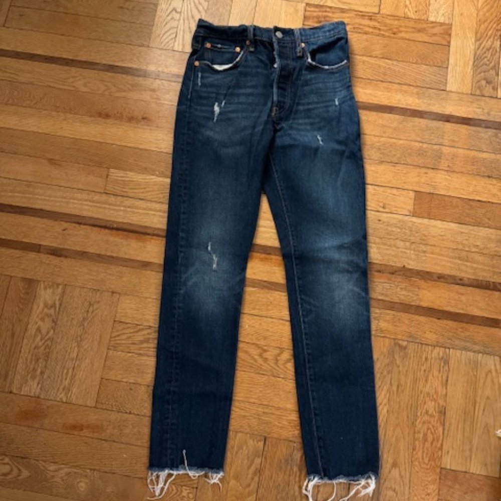 Levi's 501S Skinny Jeans 26 Dark Distressed Like New